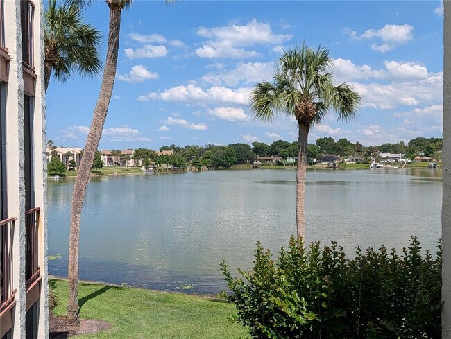 Building Photo - 522 Orange Dr