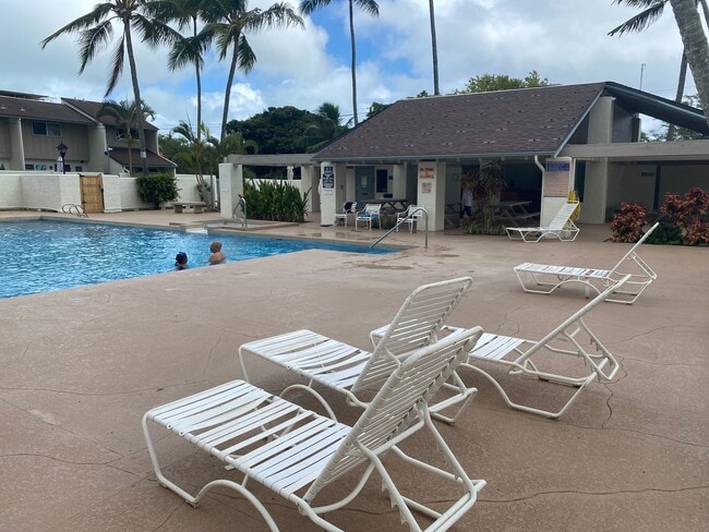 Building Photo - 147 Oko St