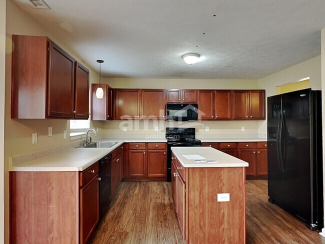 Building Photo - 1230 Highland Lake Way