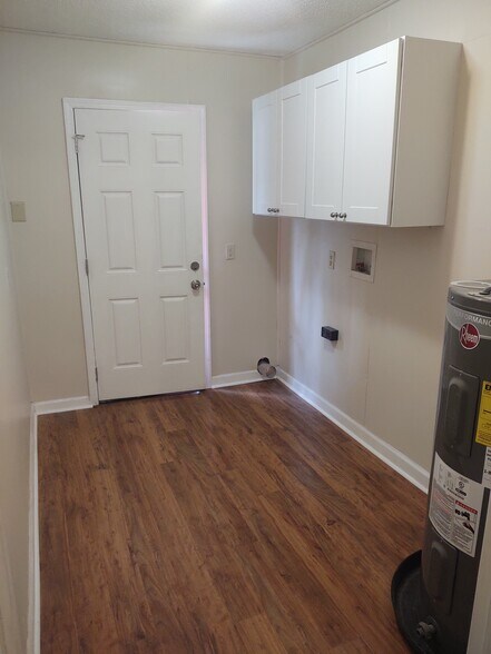 Laundry room, side door - 116 Houseworth St