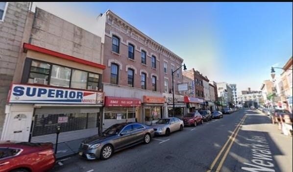 Building Photo - 637 Newark Ave