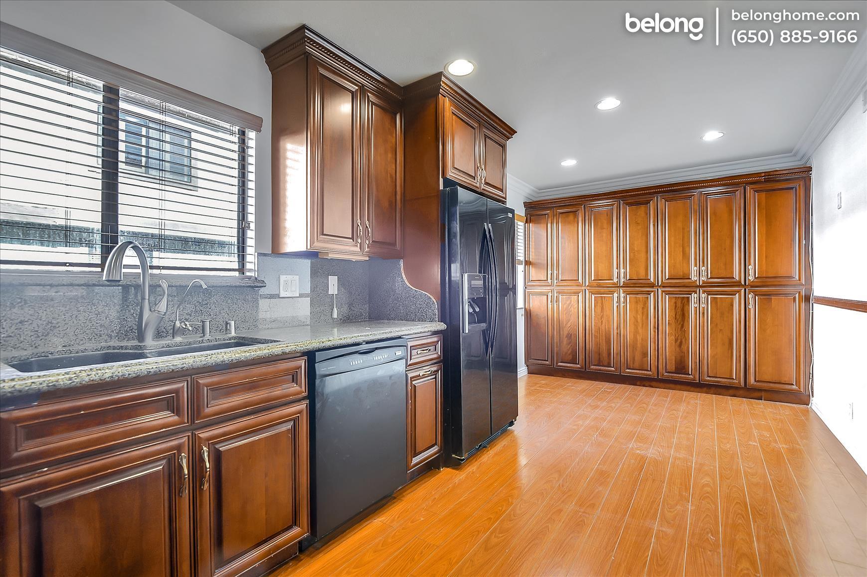 Building Photo - 20224 Sherman Way