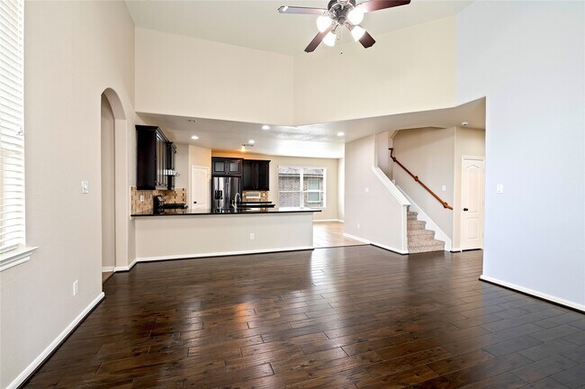 Building Photo - 6526 Hunters Creek Ln