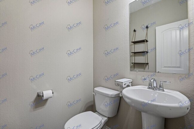 Building Photo - 513 Rustic Oak Ln