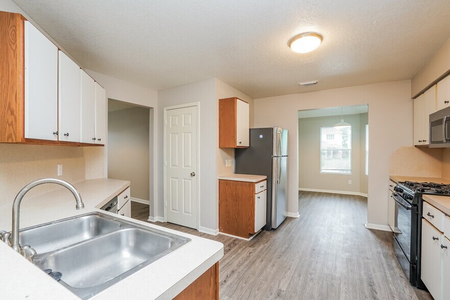 Building Photo - 20746 Fox Cliff Ln
