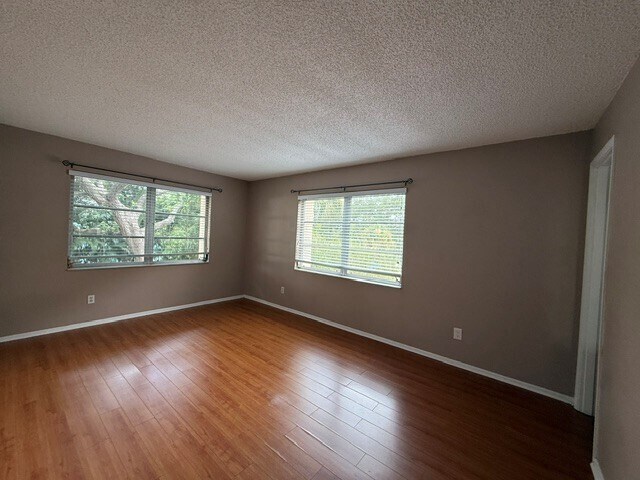 Building Photo - 3700 S Osprey Ave