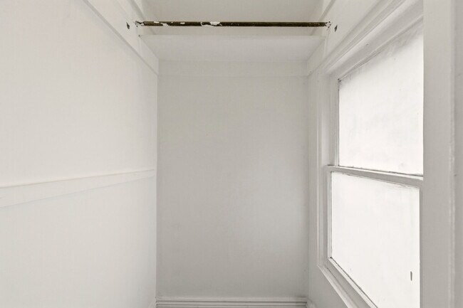 Building Photo - PRICE DROP!  Newly Renovated Studio Apt. in Classic Victorian Home in Baker District