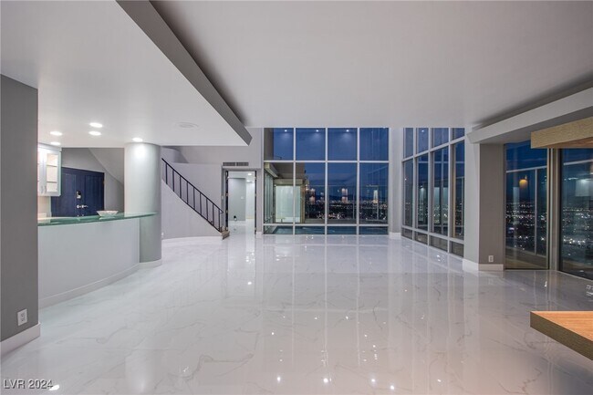 Building Photo - 3111 Bel Air Dr
