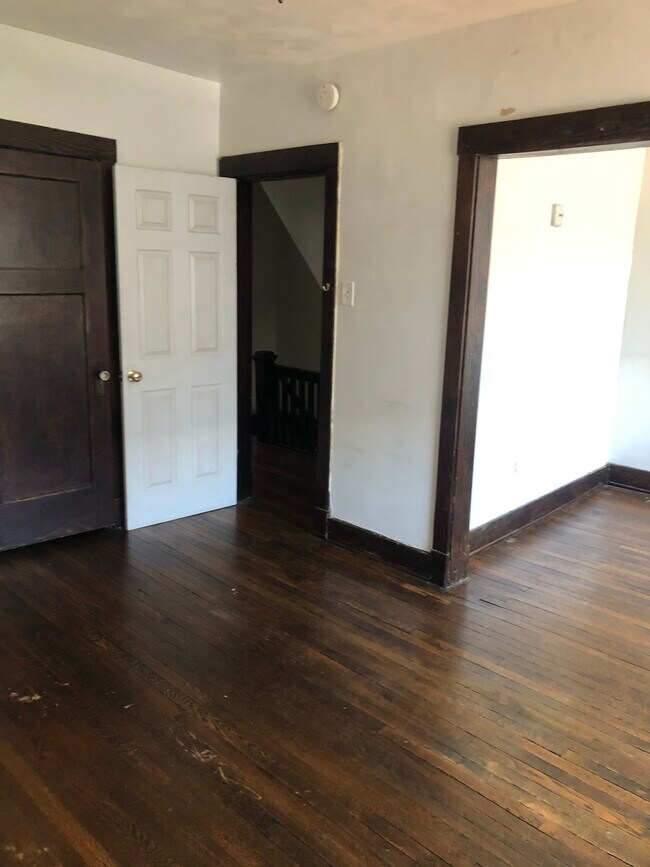 Bedroom 2 Different view It is a double room - 505 S Graham St