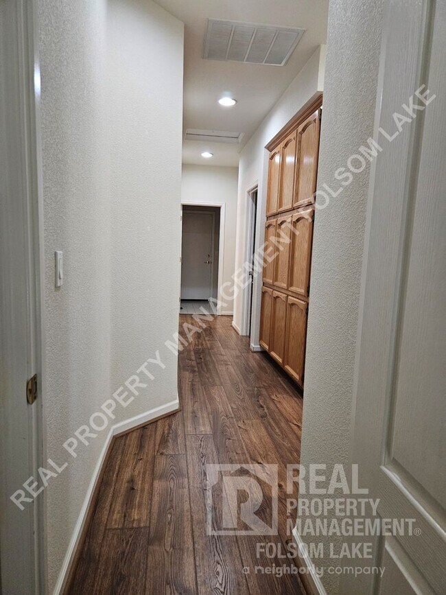 Building Photo - COMING SOON!!!  4bd 2ba home in Folsom