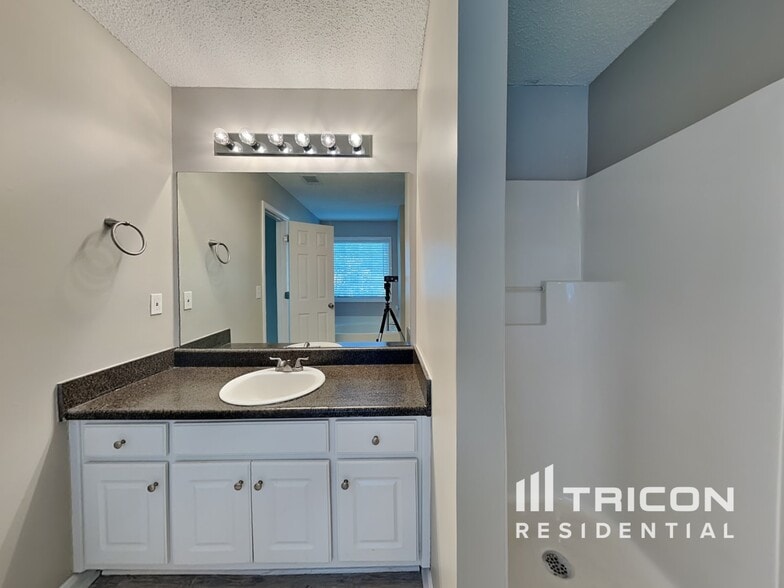 Building Photo - 1275 Wentworth Cove Ct
