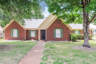 Building Photo - 3481 Earlynn Dr