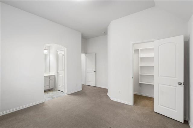 Building Photo - 910 Ontzlake Dr