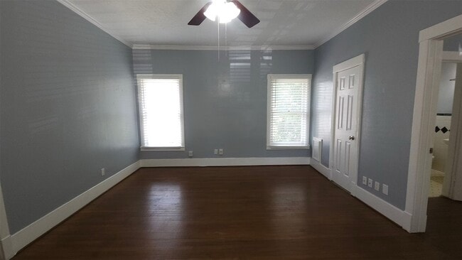 Building Photo - 5 Buell Ct