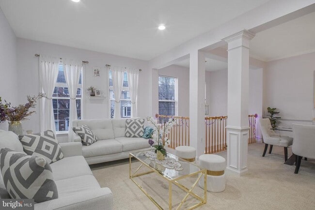 Building Photo - 20751 Bridalveil Falls Terrace