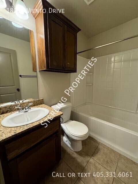 Building Photo - 18200 Viento Dr