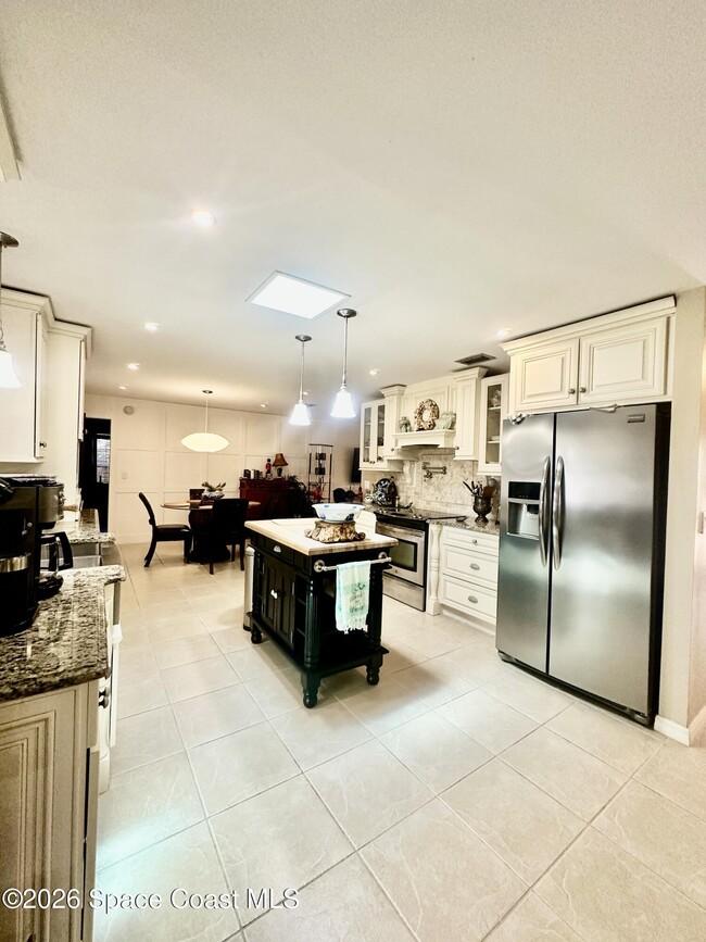 Building Photo - 410 Surf Rd