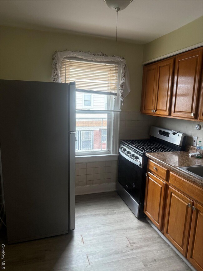 Building Photo - 211-20 99th Ave