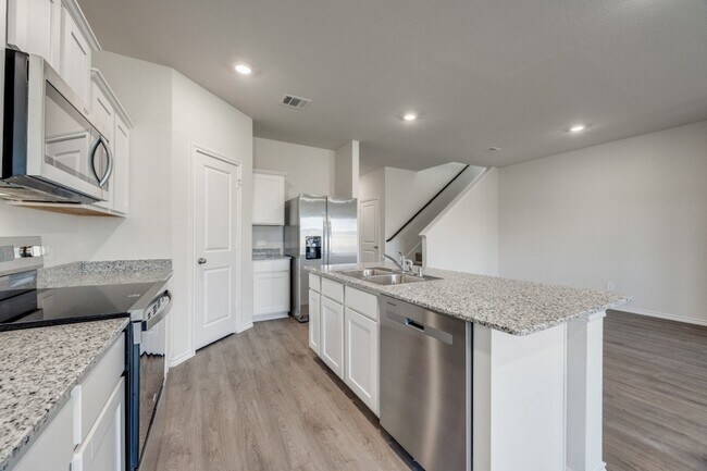 Building Photo - 3433 Marie Dr