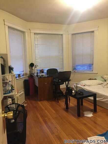 Building Photo - 7 Price Rd