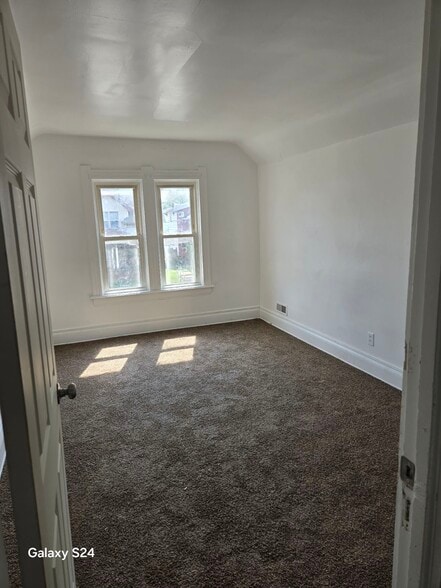 Building Photo - 1135 Woodville Rd