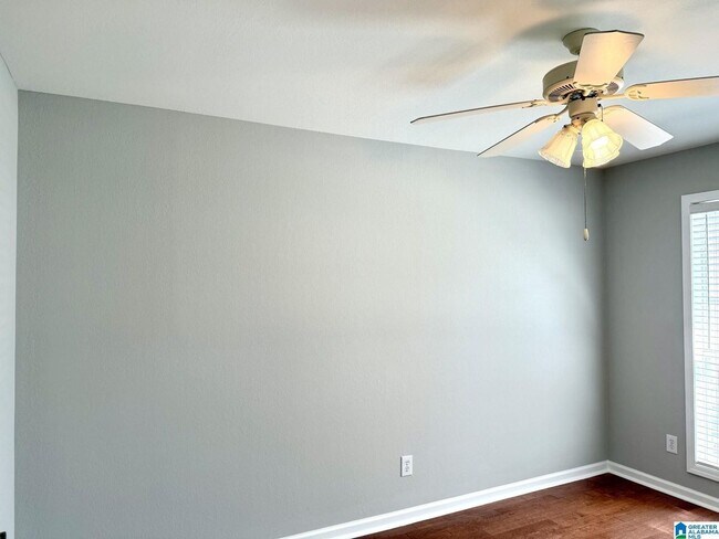 Building Photo - 3 Bed 2 Bath Home In Calera With 2 Car Garage And Fenced In Back Yard