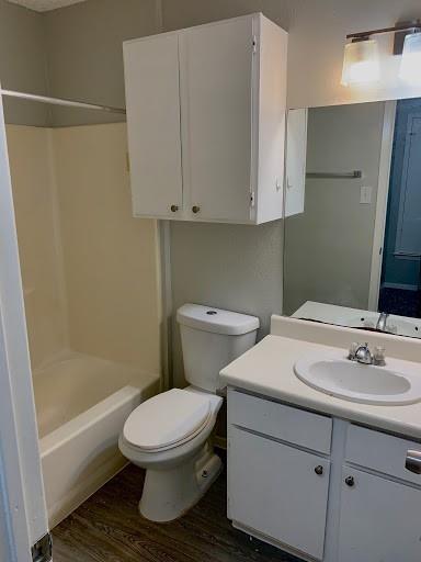 Building Photo - 11800 Alpheus Ave