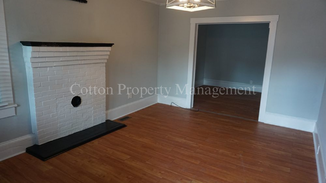 Building Photo - 3BR/1BA- Downtown Wilmington- $1,550/month...