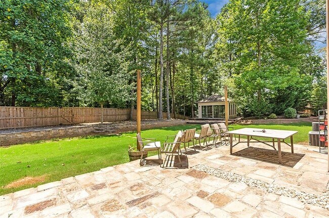 Building Photo - 2635 Azalea Bluff Dr