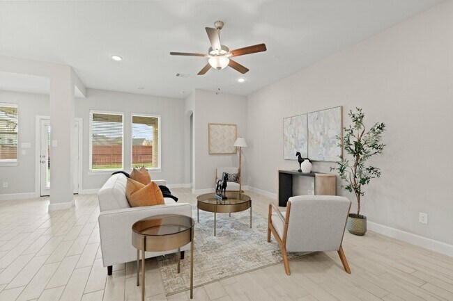 Building Photo - 6919 Myrtle Dr