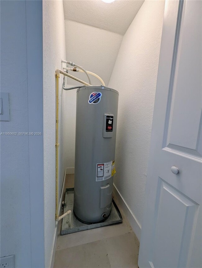 Building Photo - 13644 SW 157th Ct