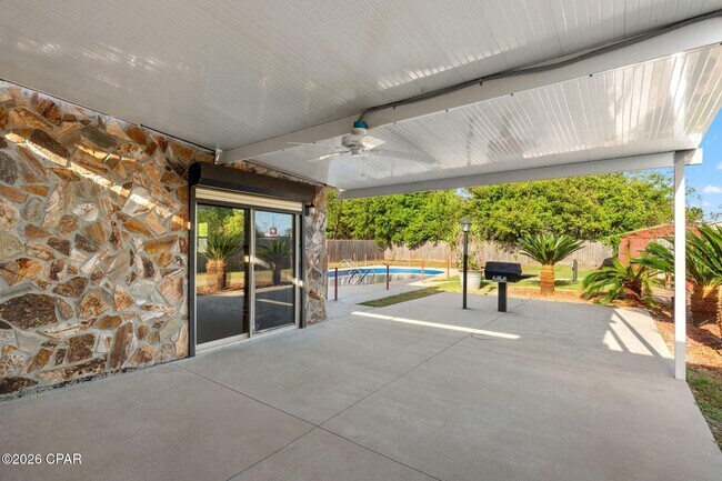Building Photo - 106 Moody Dr