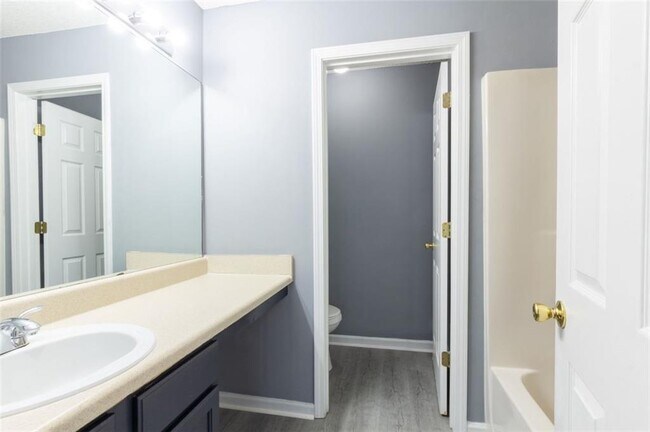 Building Photo - 6726 Gallant Ct SE