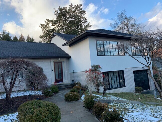 Building Photo - 4214 50th St NW