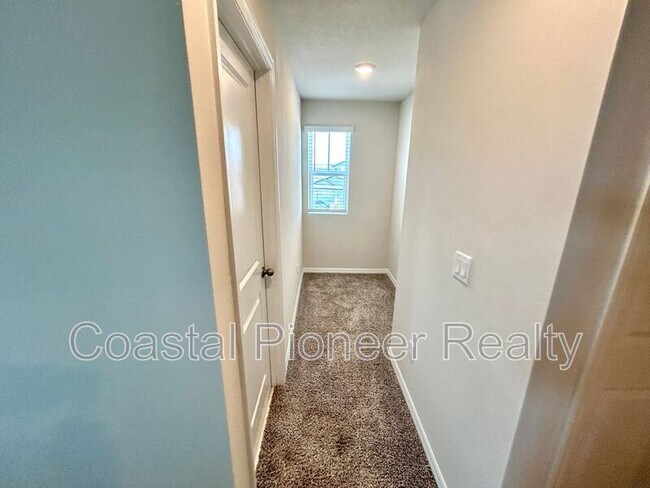 Building Photo - 34751 Telluride Ln