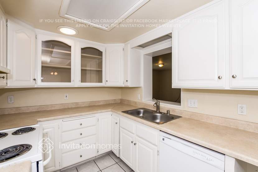 Building Photo - 7560 Circuit Dr