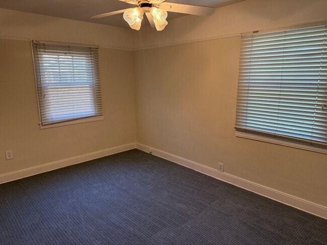 Building Photo - Charming 2 Bedroom 1 Bath Willow Glen home