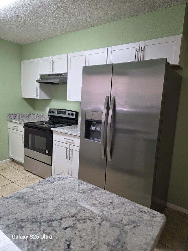 Building Photo - 3 Bedroom 2 Bath Home for Rent