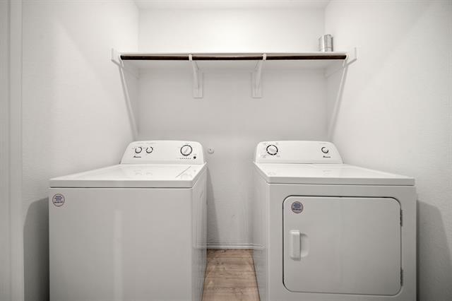 Building Photo - 3037 Ashbrook Ln