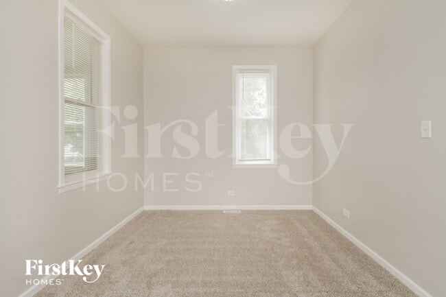 Building Photo - 14522 S Short St