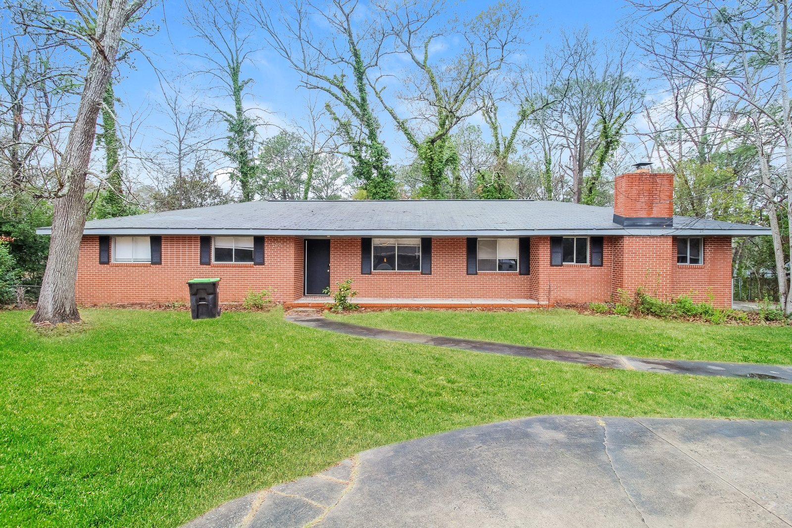 Building Photo - 200 Chestnut Rd