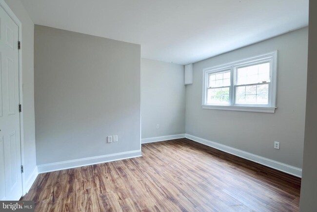 Building Photo - 1310 Forestwood Dr