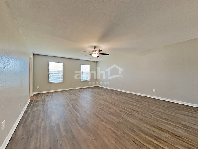 Building Photo - 3355 Ridge HillPkwy