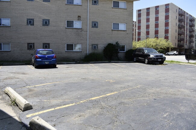 Building Photo - 7740 Harvard St