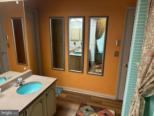 Building Photo - 600 Glenside Rd