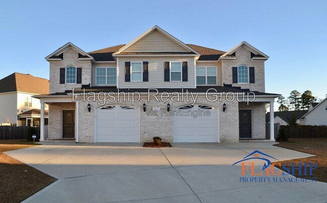 Building Photo - 2015 Leighton Dr