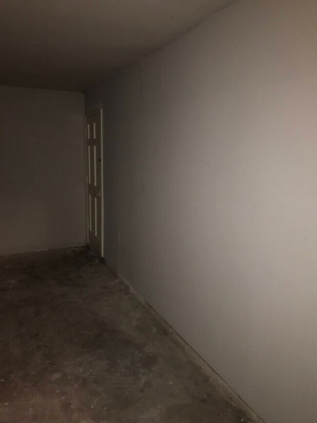 Building Photo - 10915 Gatlinburg Dr
