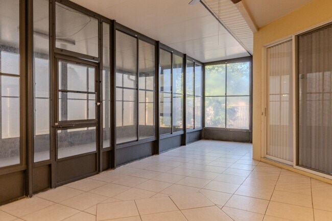 Building Photo - Spacious 5BR Home in Falcon Trace | 3-Car Garage | Screened Patio | Resort-Style Amenities Rent: ...