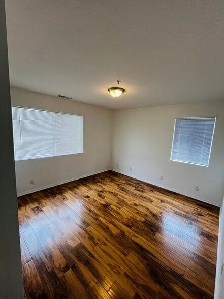 Building Photo - 1414 Sweetbriar Cir