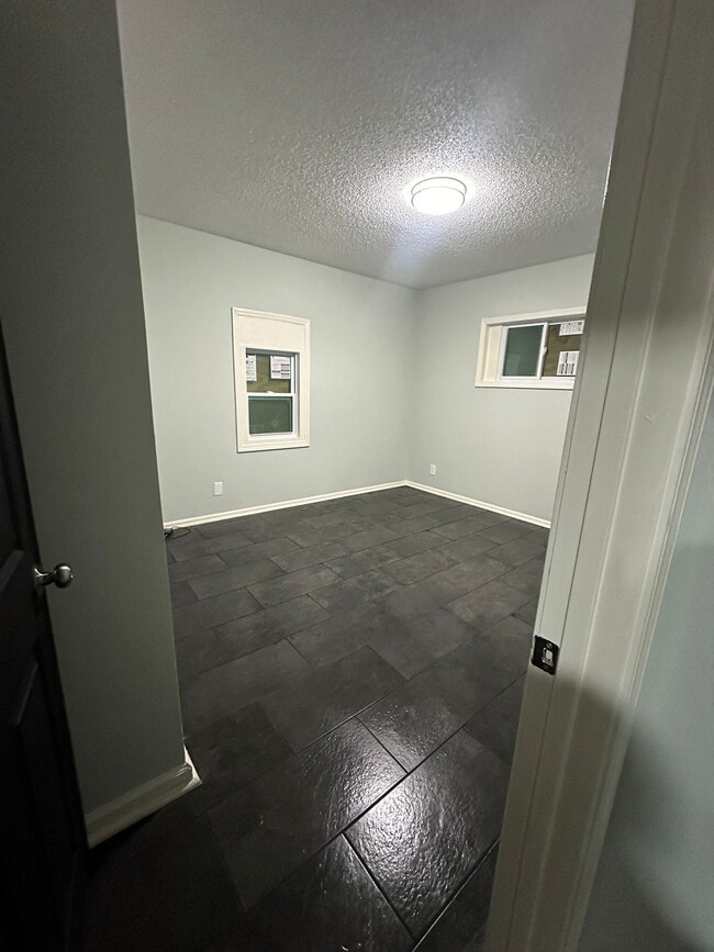 Building Photo - 785 Dallas St